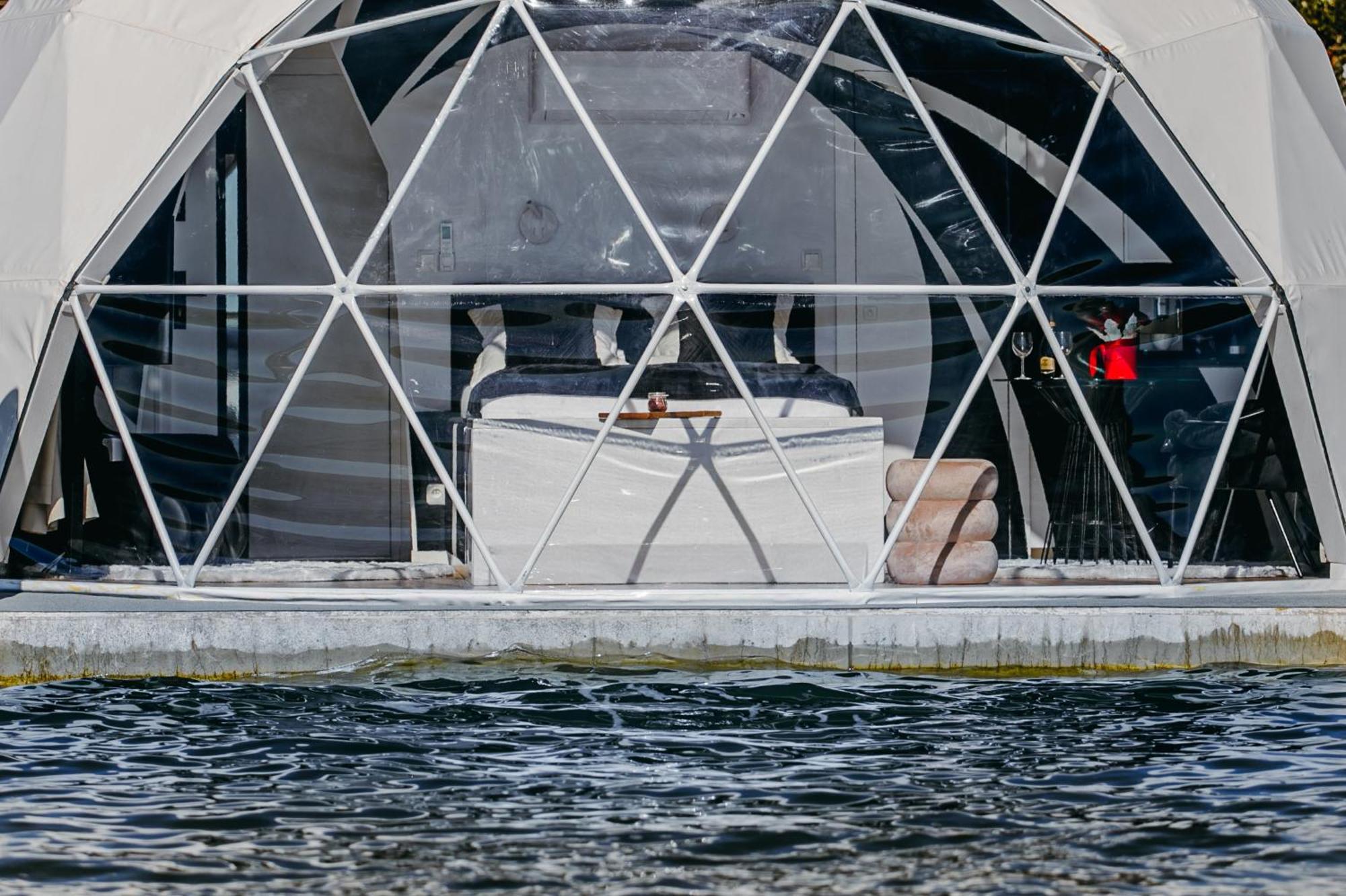 Grand Ht Houseboats - Domki Na Wodzie - Sauna, Jacuzzi, Kominek 미엘노 객실 사진