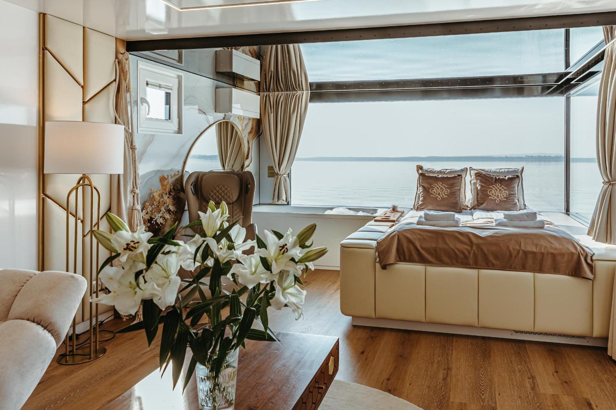 Grand Ht Houseboats - Domki Na Wodzie - Sauna, Jacuzzi, Kominek 미엘노 외부 사진