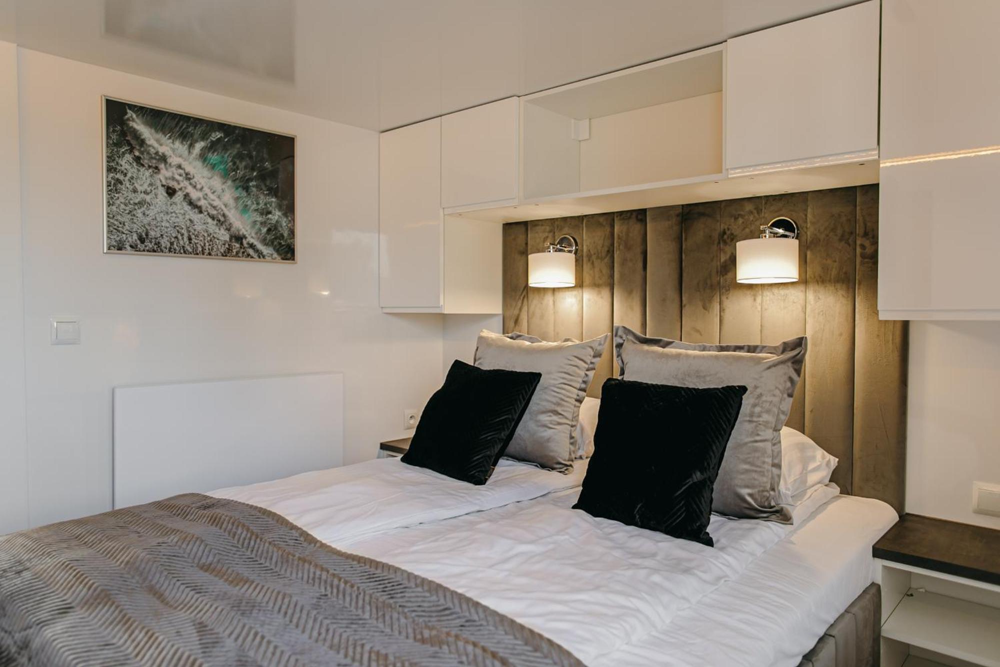 Grand Ht Houseboats - Domki Na Wodzie - Sauna, Jacuzzi, Kominek 미엘노 객실 사진